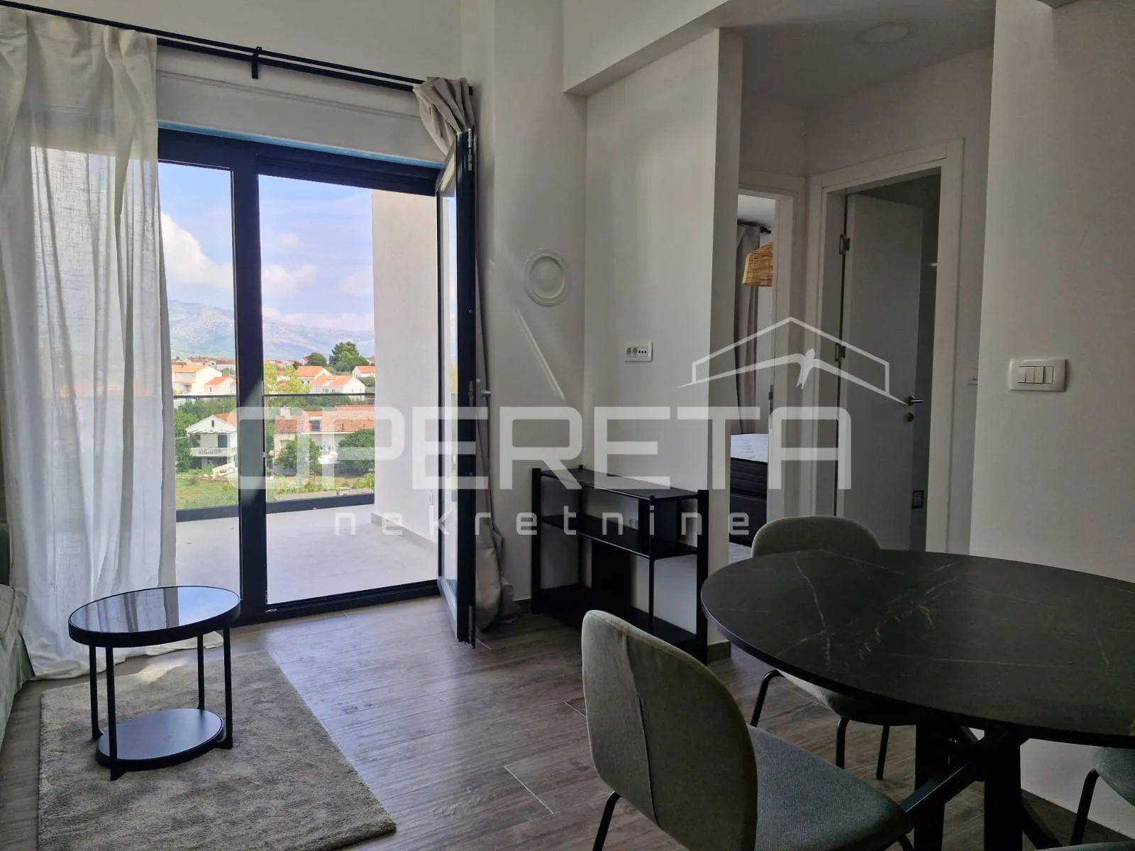 moderan stan s galerijom, vrtom i parkingom, korčula - slika 8