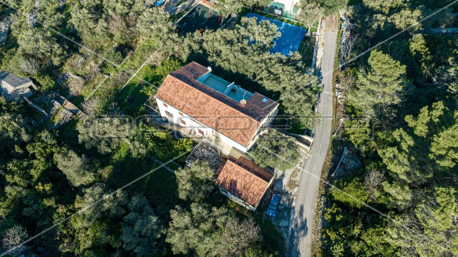 investicija, kuća sa poslovnim prostorom, žrnovska banja, otok korčula - slika 20