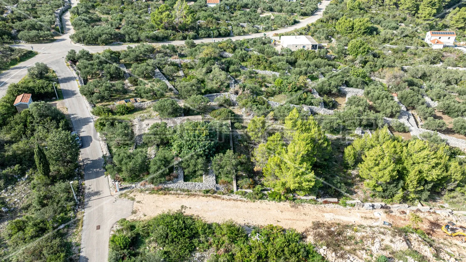 lumbarda - idealno zemljište od 740m2 za gradnju obiteljskog doma ili turističko - slika 7