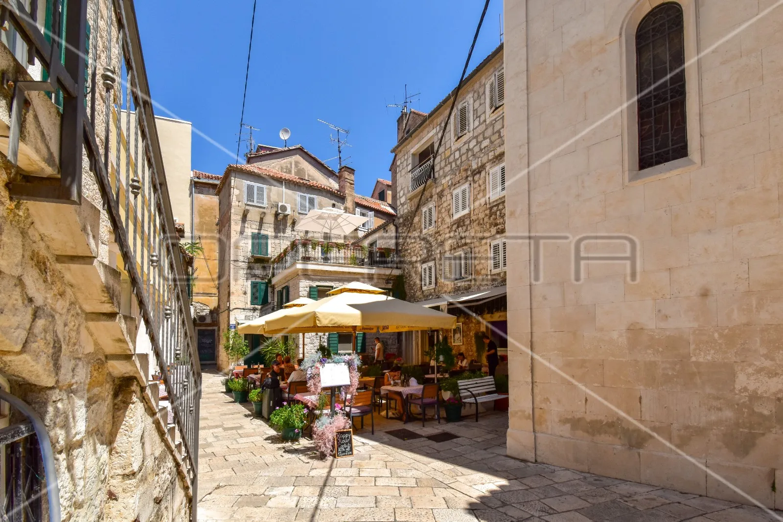 poslovno stambena zgrada u centru stare gradske jezgre, split - slika 3