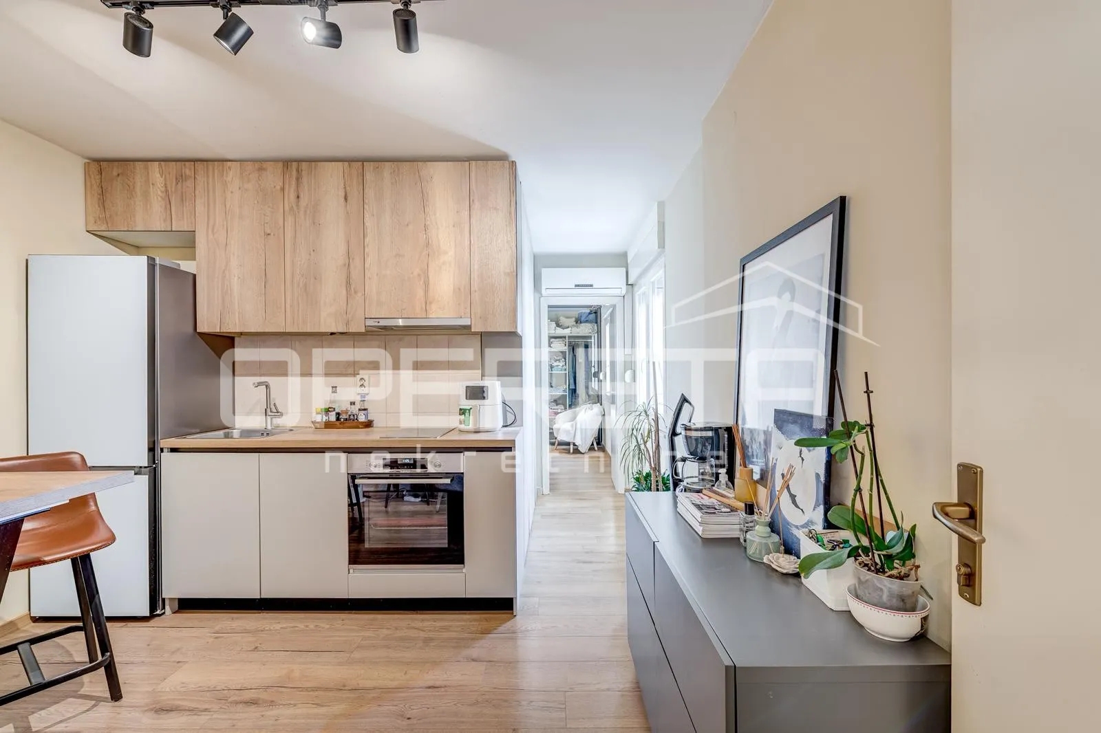 Split centar (Dobri) – 2 apartmana u jednom stanu / vrhunska investicija u srcu