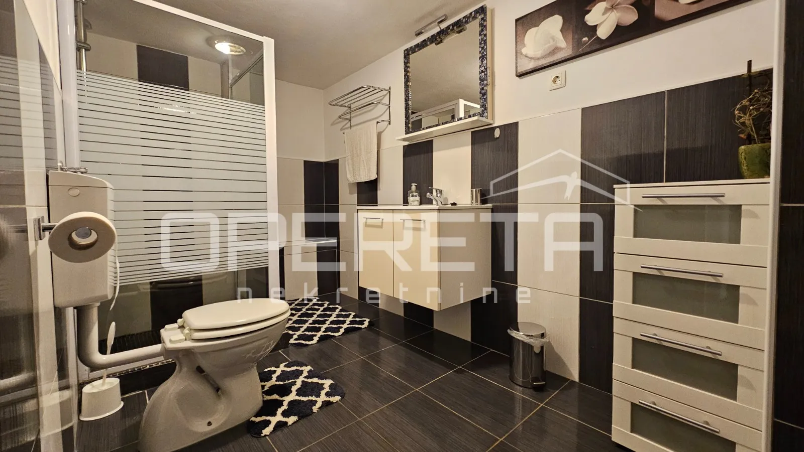 zadar, arbanasi – kuća s bazenom i 6 studio apartmana - slika 4