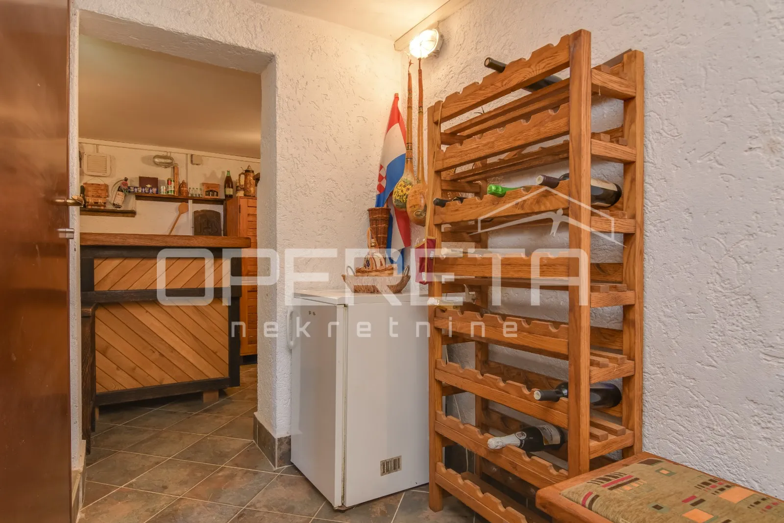 prodaja, kuća za odmor od 103 m2 + autohtona hrastova kuća na parceli od 694 m2 - slika 12