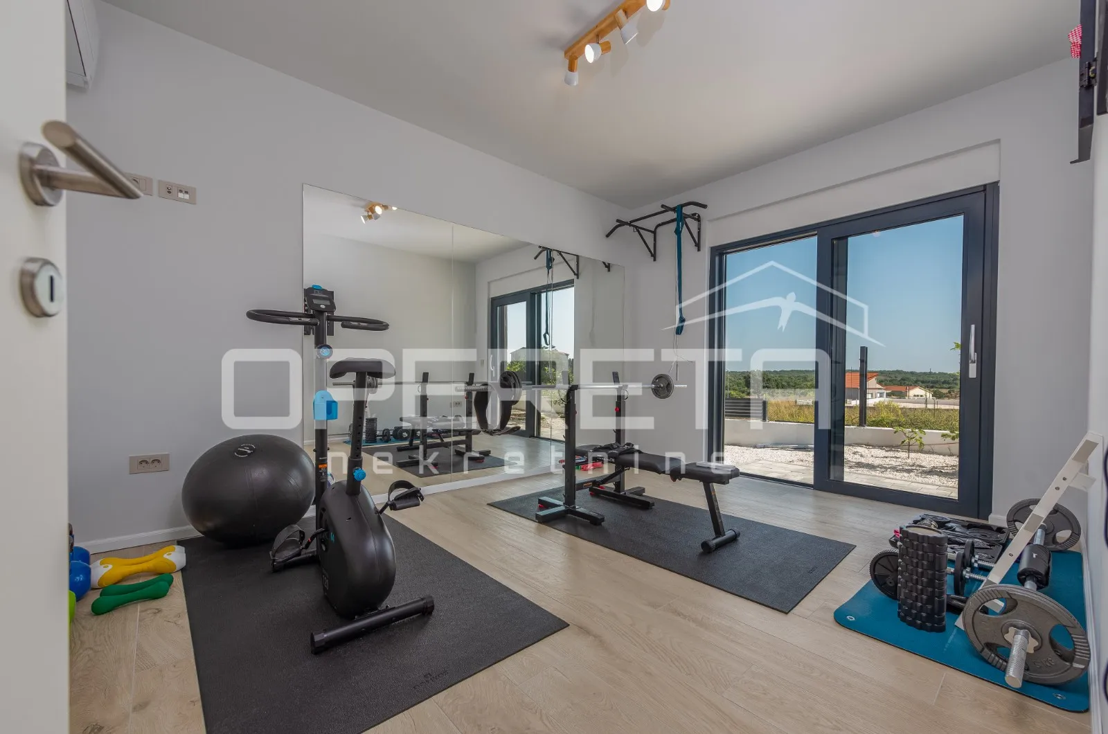moderna vila s bazenom 217 m2, poljica brig, zadar - slika 21