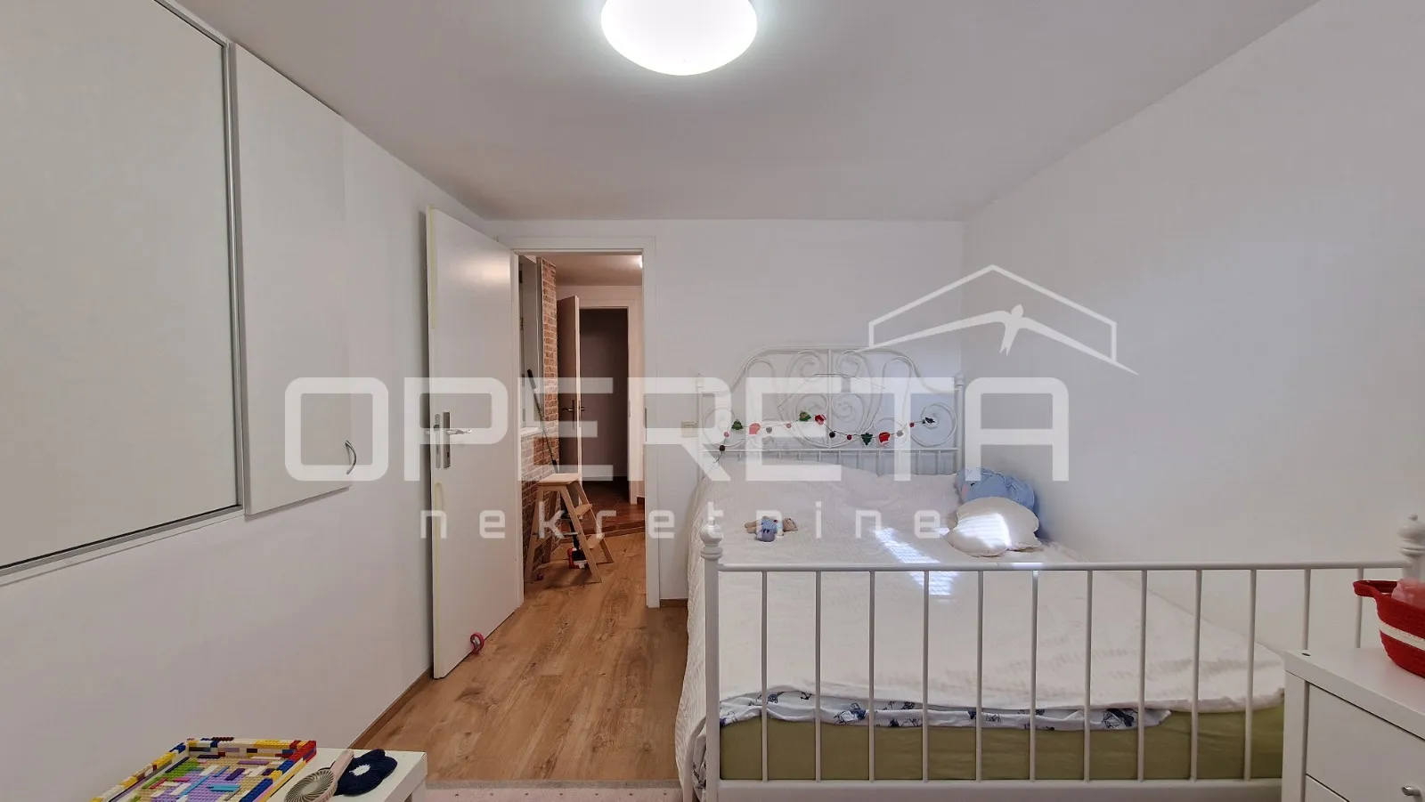 petrčane, stan (118 m²) s privatnom okućnicom i ostakljenim paviljonom - slika 7
