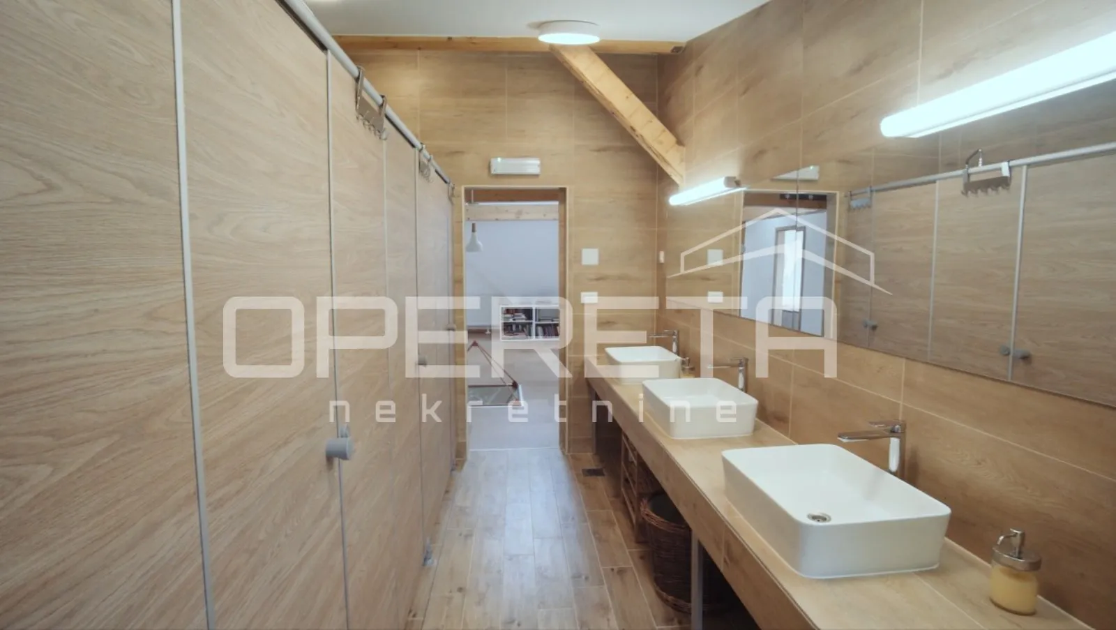 zajezda, turizam, 499.995,00 eur - slika 11
