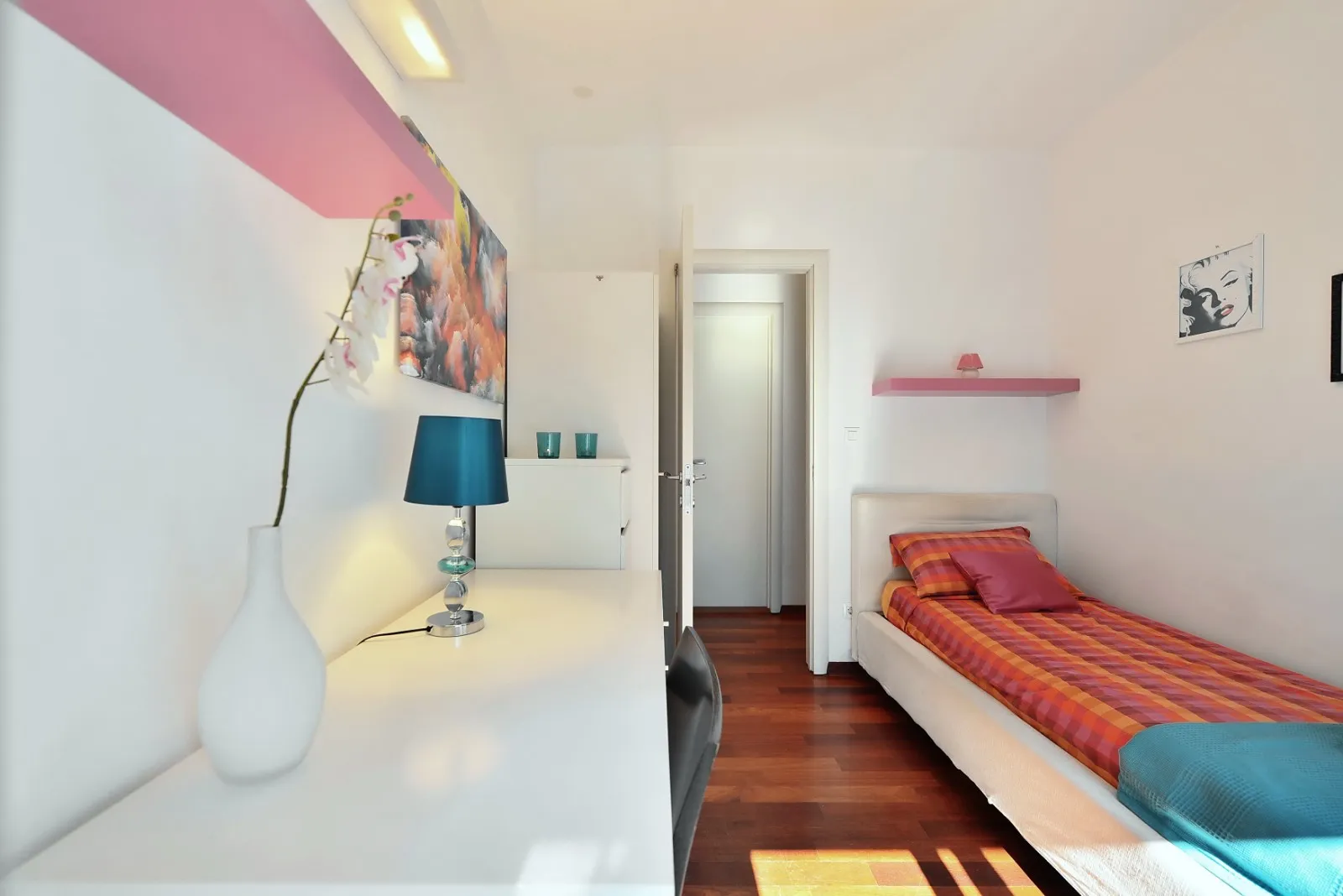 žnjan, moderno uređen trosoban stan 101 m², 2 terase - slika 15
