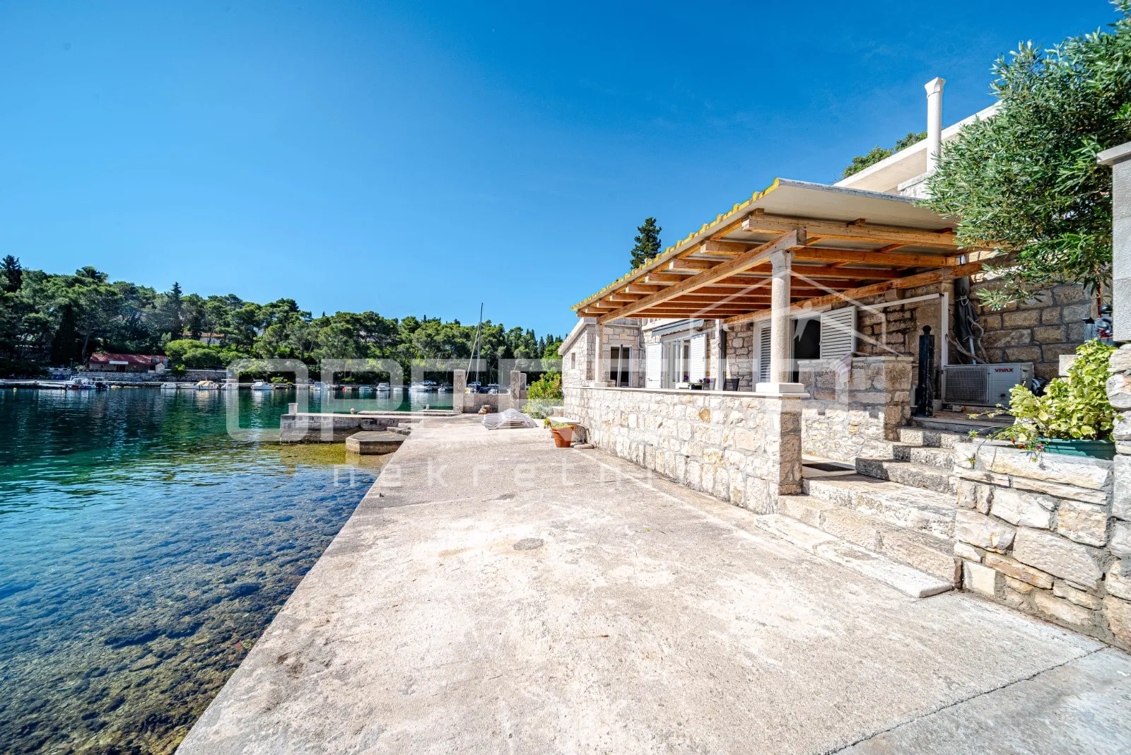 dvije jedinice prvi red do mora, terasa i vrt, korčula - slika 3