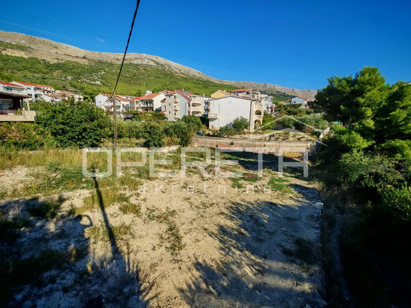 zemljište 451 m² s dozvolom za vilu, trogir, pogled na otok - slika 4