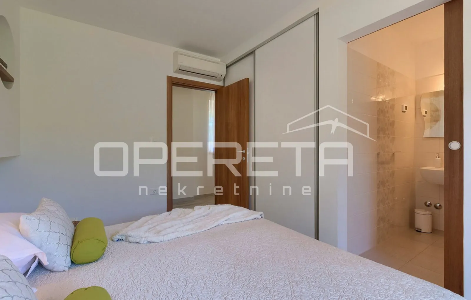 istra, labin, predivna kuća sa bazenom na zemljištu od 4261 m2, mirna lokacija - slika 12