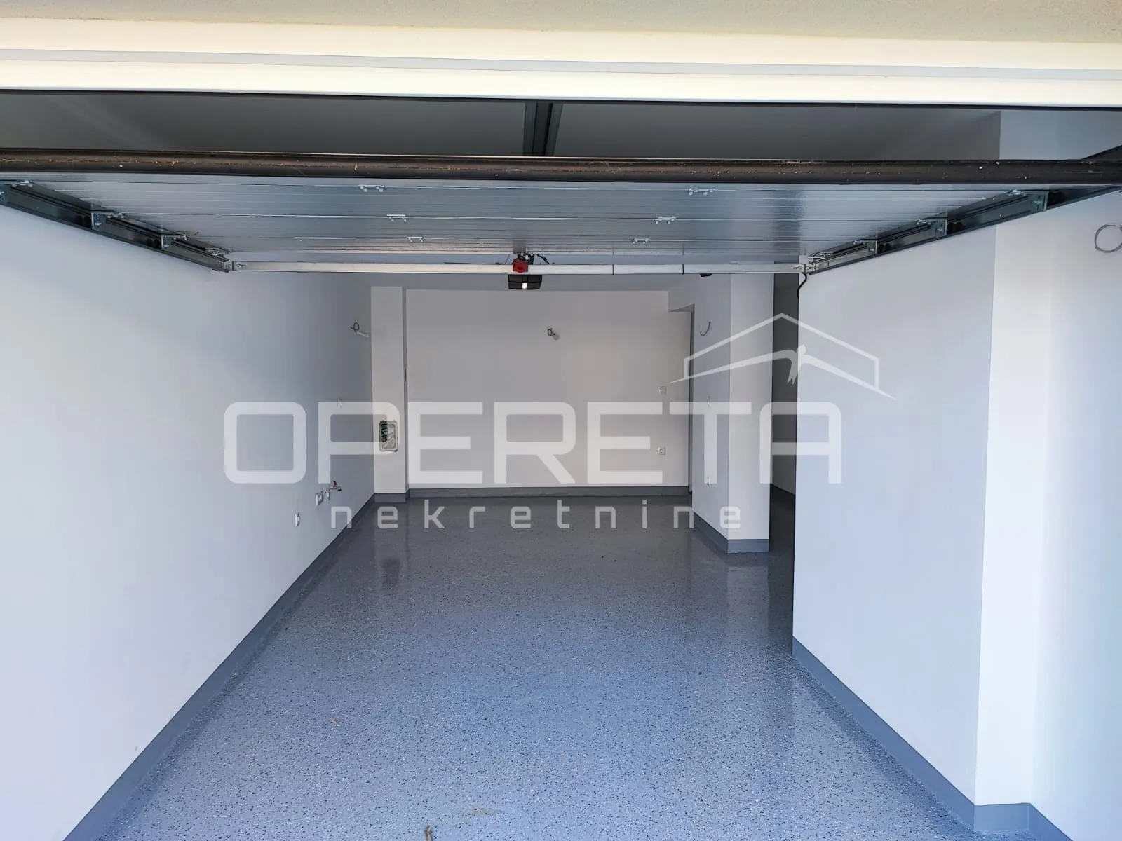 novogradnja, 2s stan 75 m2 sa poslovnim prostorom 30 m2, vrt i garaža - slika 17