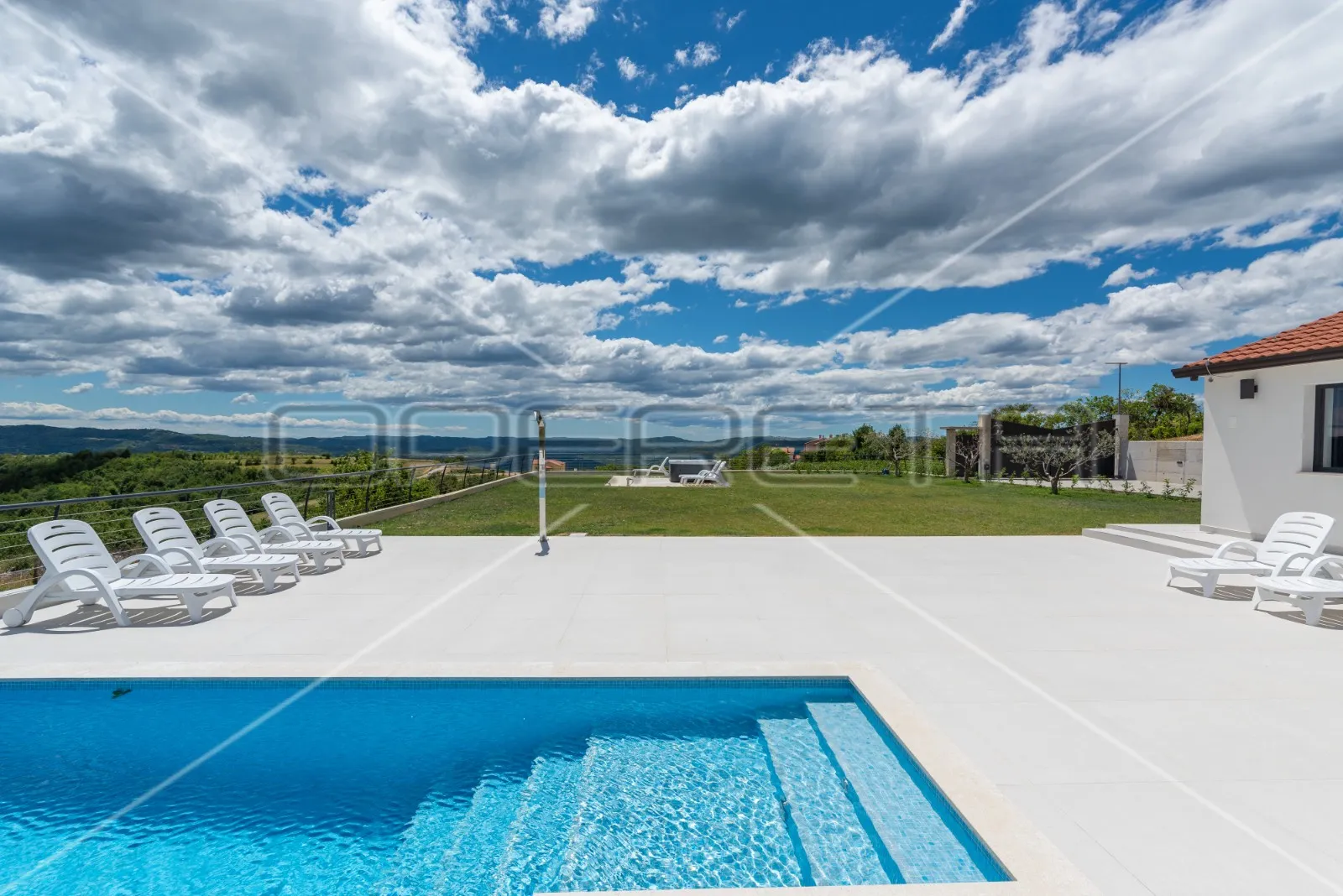 vila na unikatnoj poziciji s iznimno rijetkim pogledom, vrh (istra) - slika 24