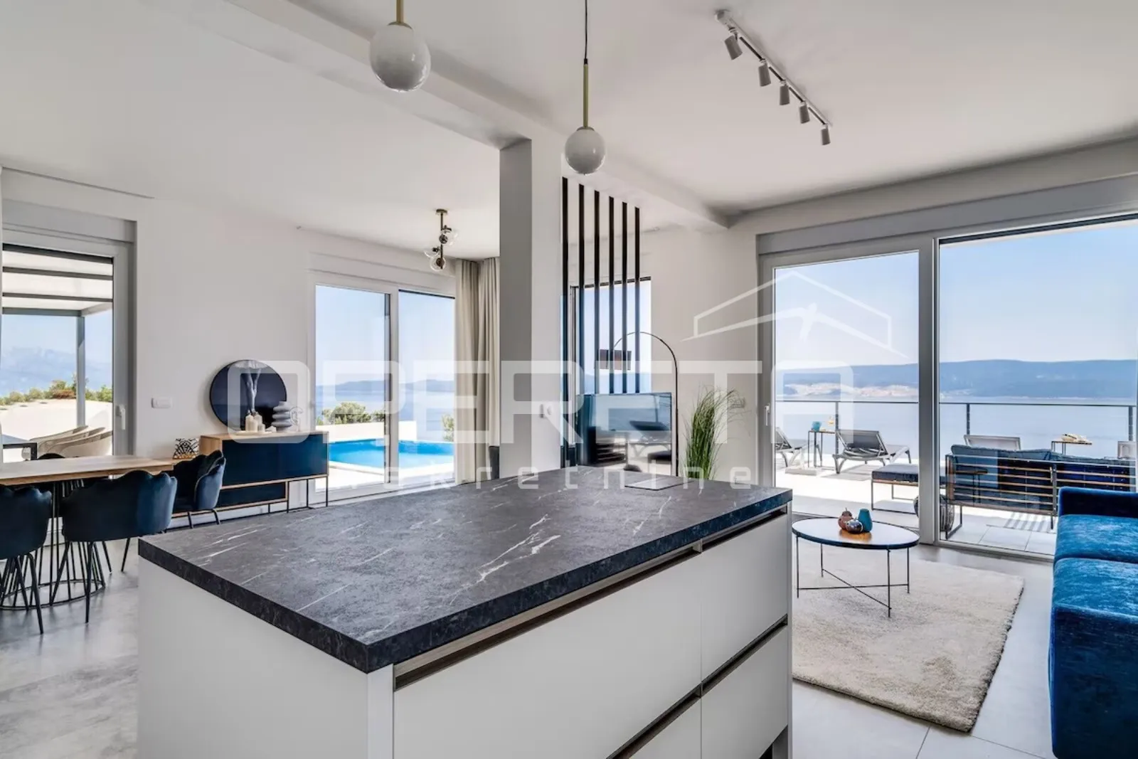 moderna vila s otvorenim pogledom na more, povišena lokaciji uz omiš - slika 14