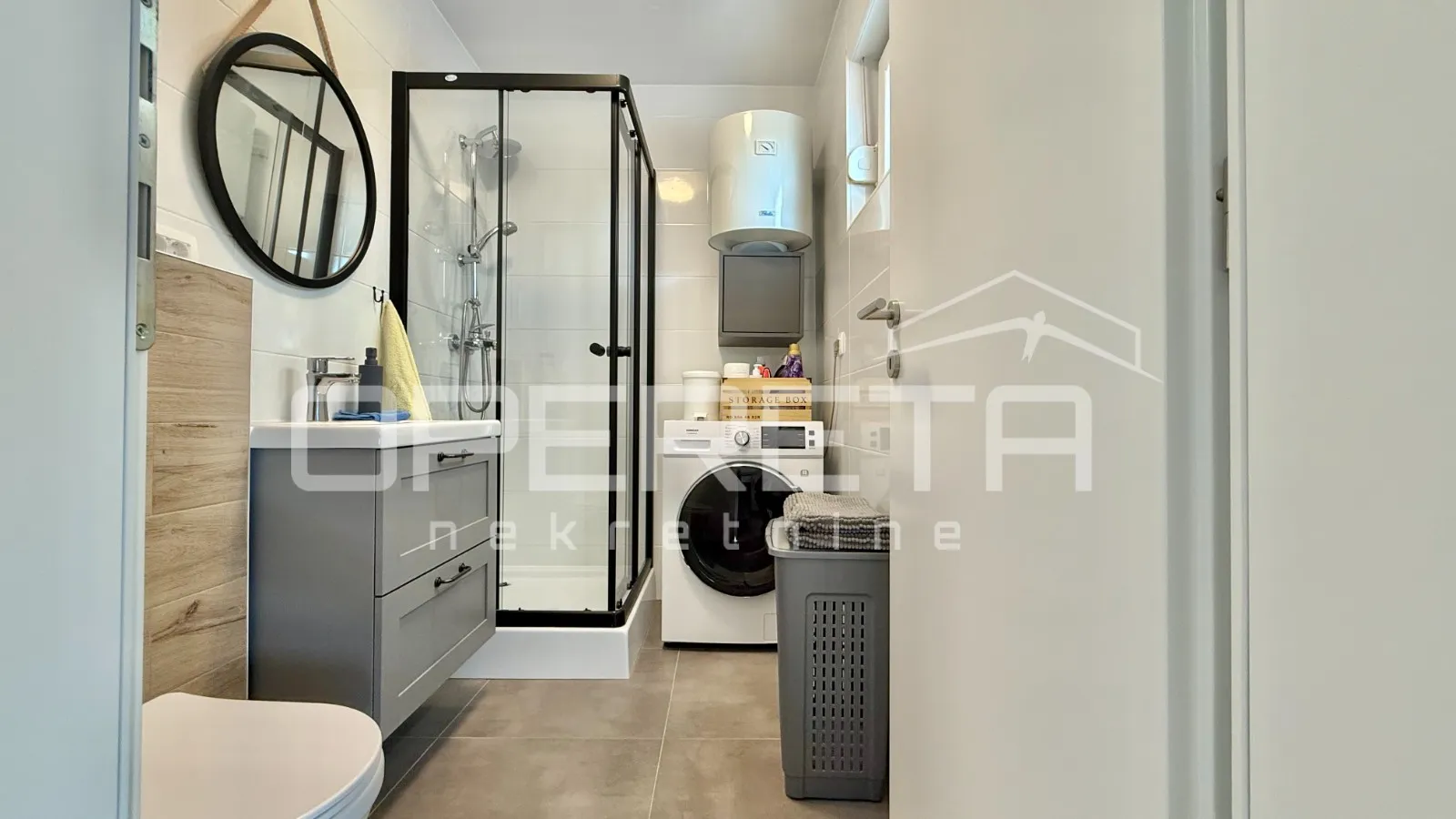 vir – samostojeća kuća s četiri moderno uređena apartmana, 170 m² - slika 28