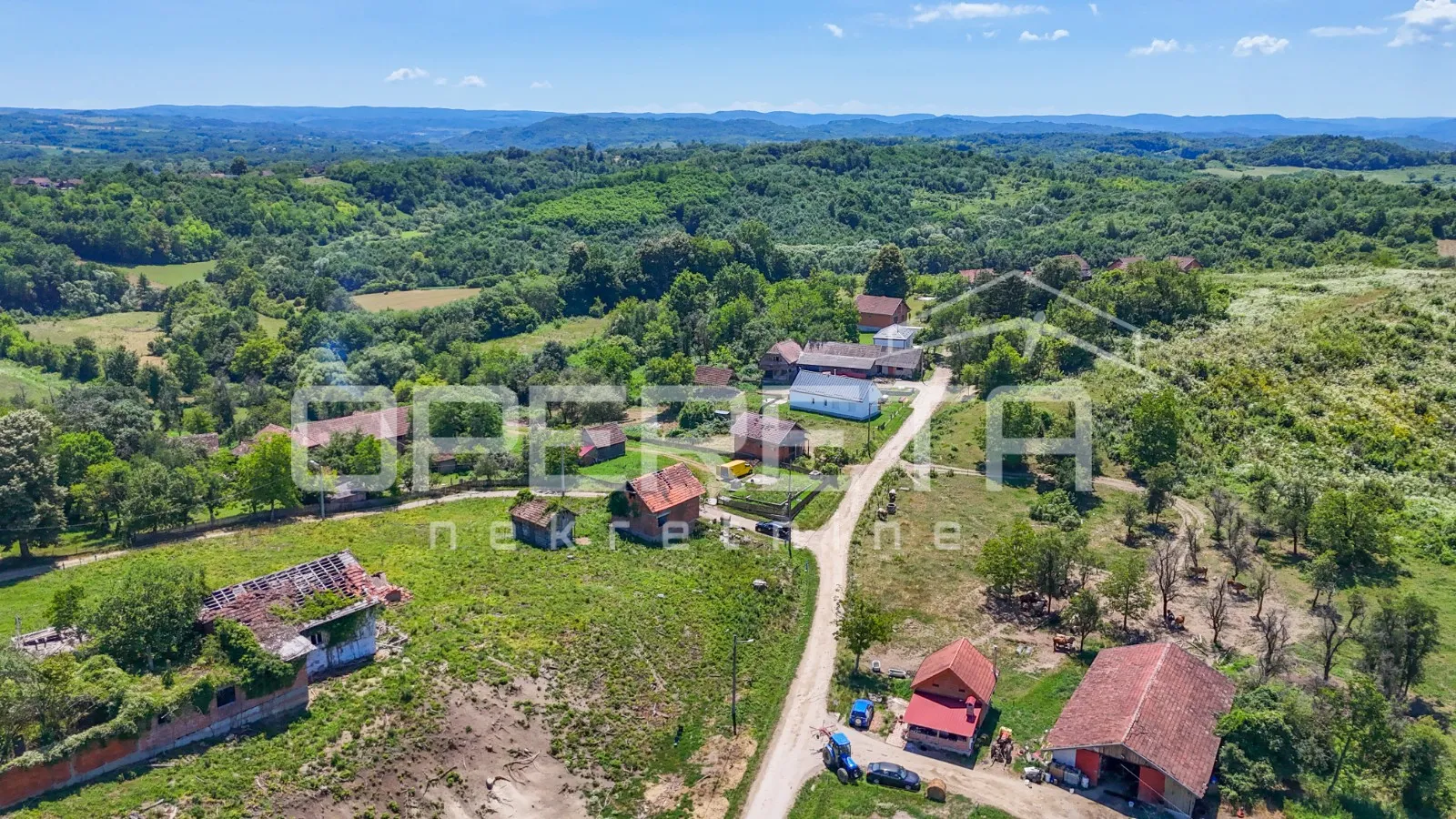 kuća za obnovu s pet parcela u mirnom selu kraj petrinje - slika 20