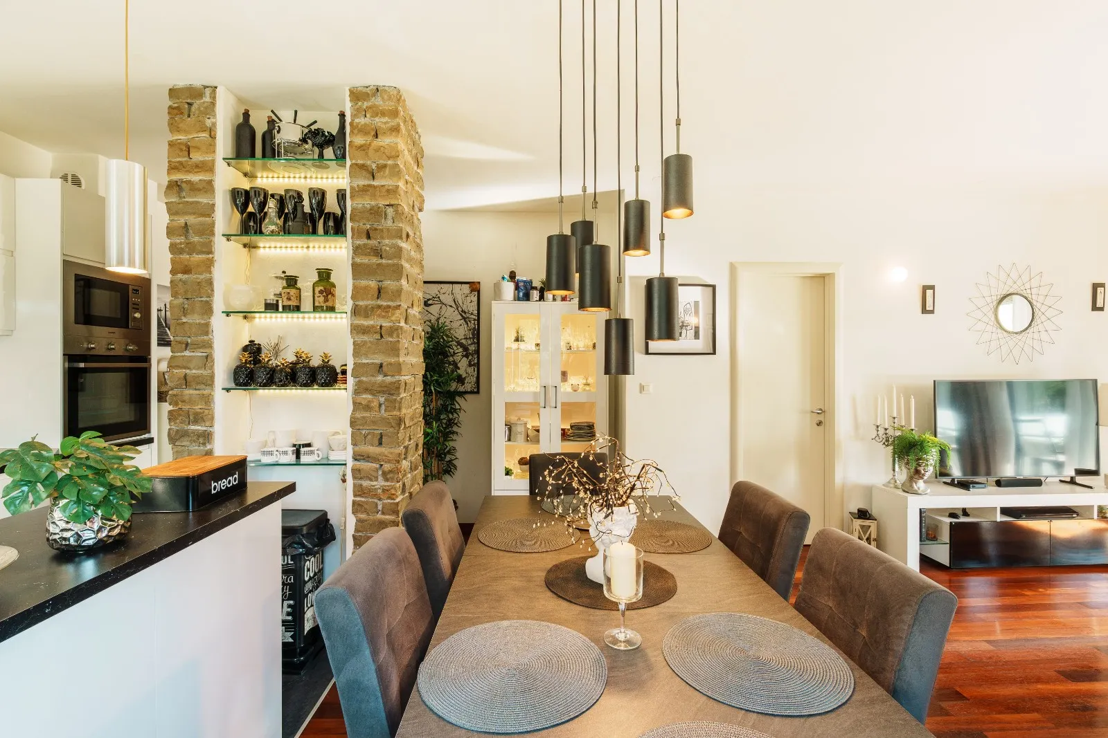 žnjan, moderno uređen trosoban stan 101 m², 2 terase - slika 7