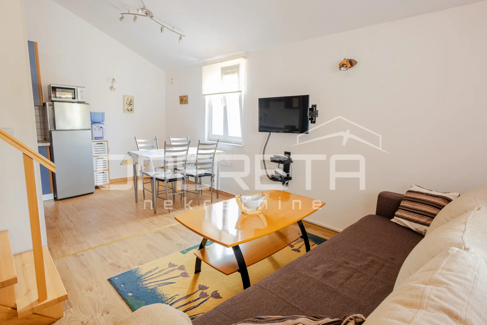 apartmanska kuća uz more – bez troška vode i struje! - slika 37