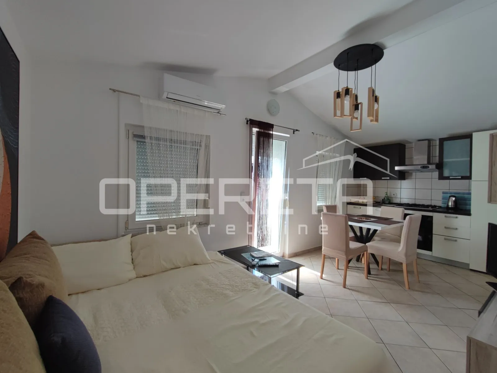 apartmanska kuća s četiri stambene jedinice, 190 m², vir - slika 41