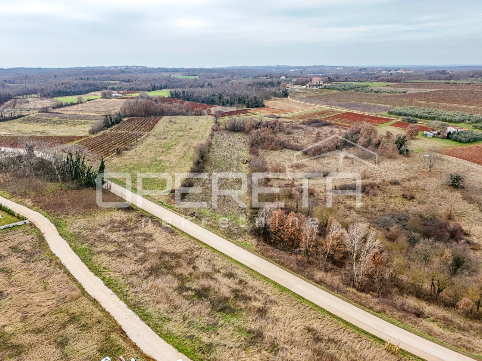 vižinada – okolica, građevinsko zemljište 750 m² s projektom - slika 2