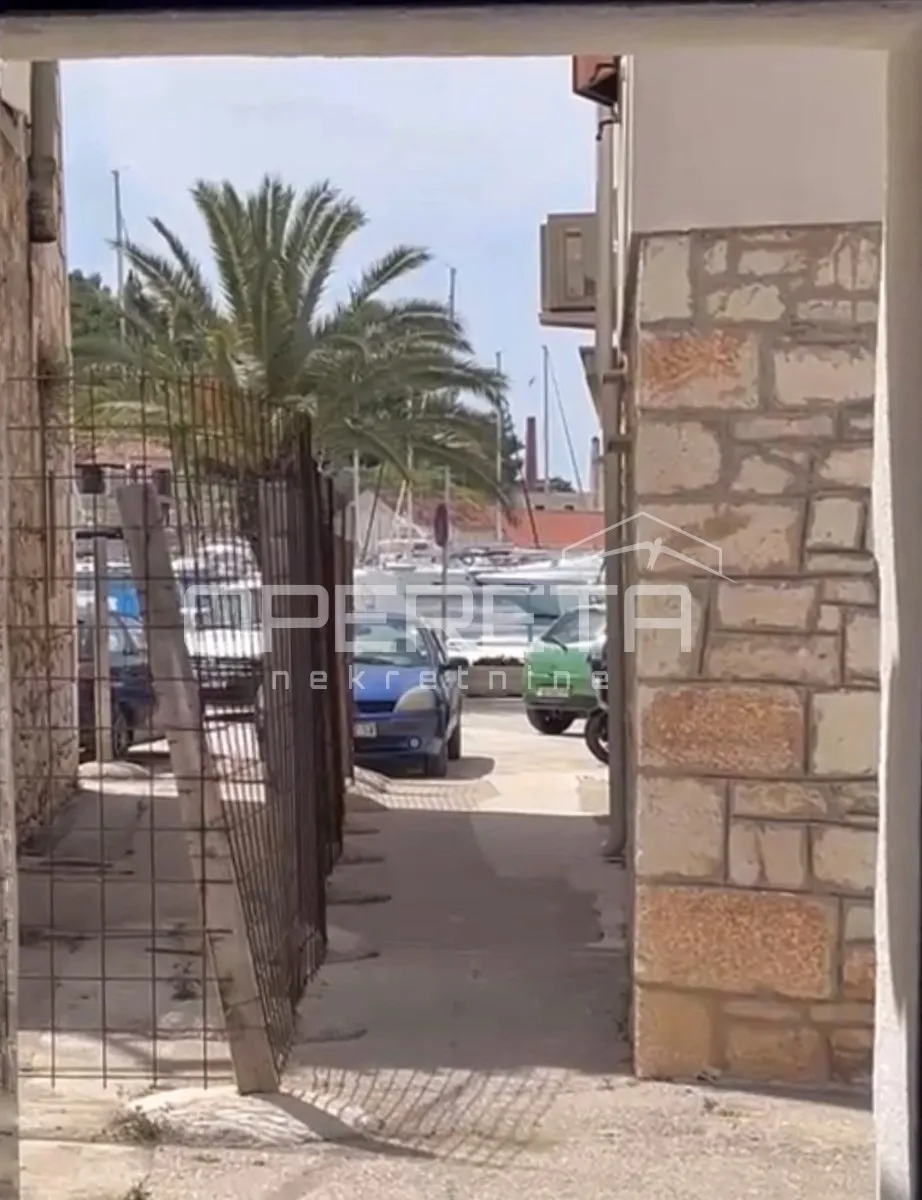 šarm starine i blizina mora – kamena kuća u srcu milne - slika 13