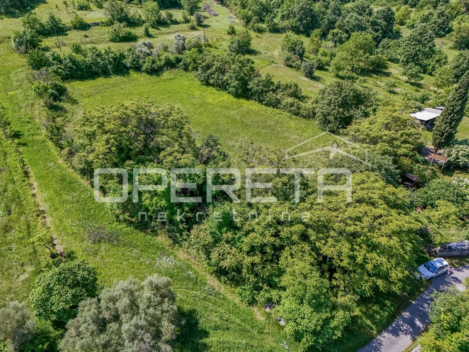poljoprivredno zemljište (3478m2) do urbanizirane zone s vodom i strujom - slika 4