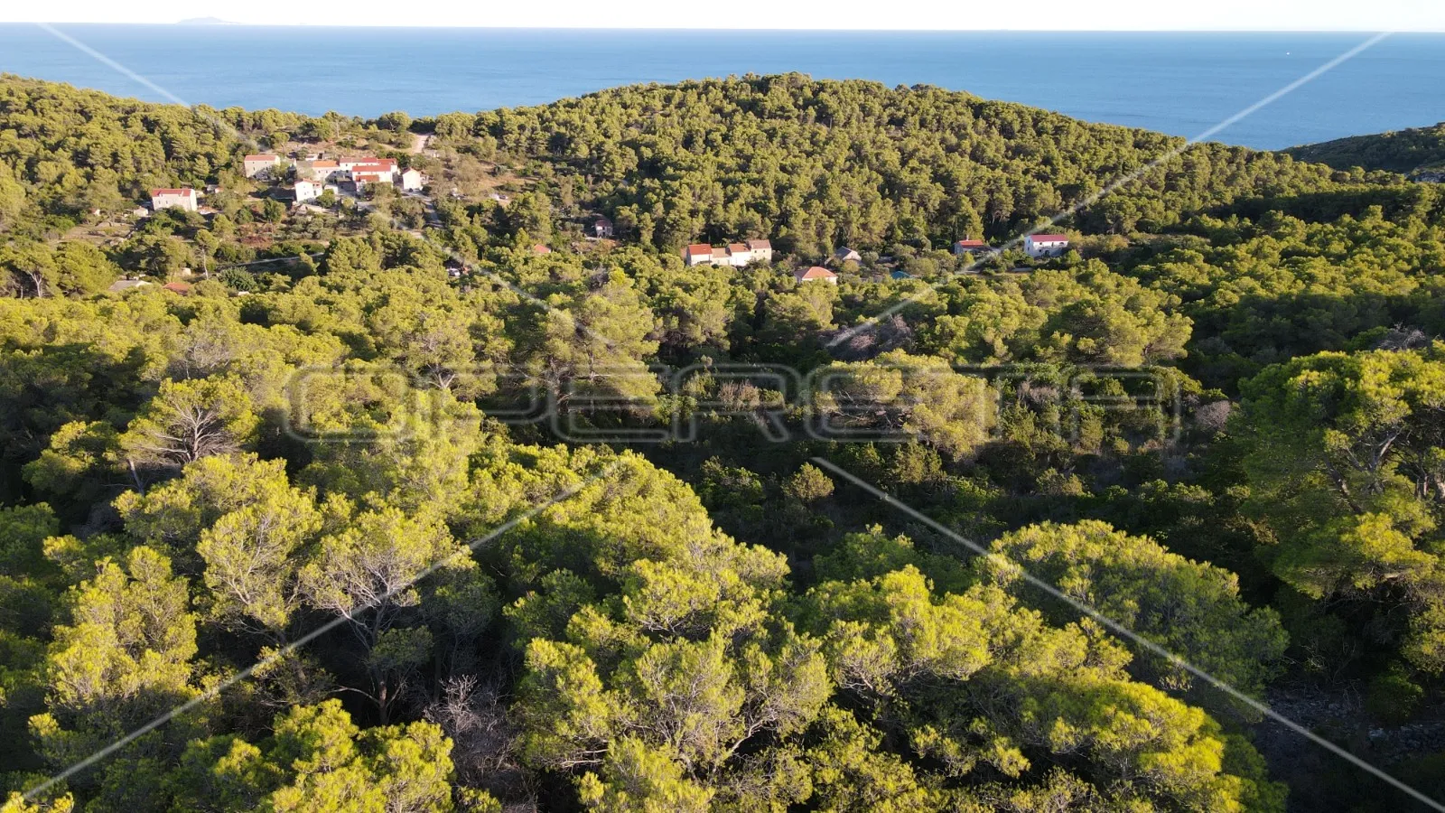 zemljište 4.105 m2, pravilan oblik i otovoren pogled na more, otok vis - slika 12