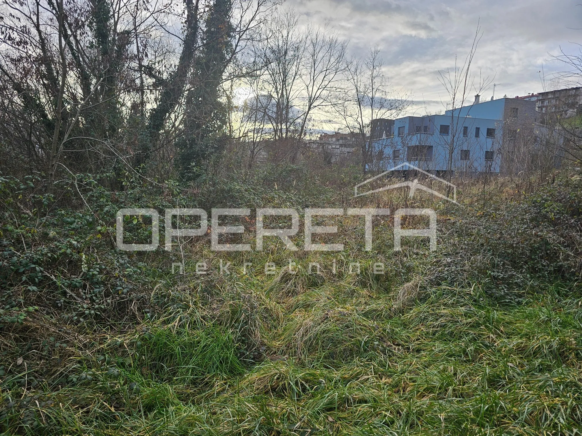 vrhunska građevinska parcela na svetom duhu – 2.880 m2 - slika 5