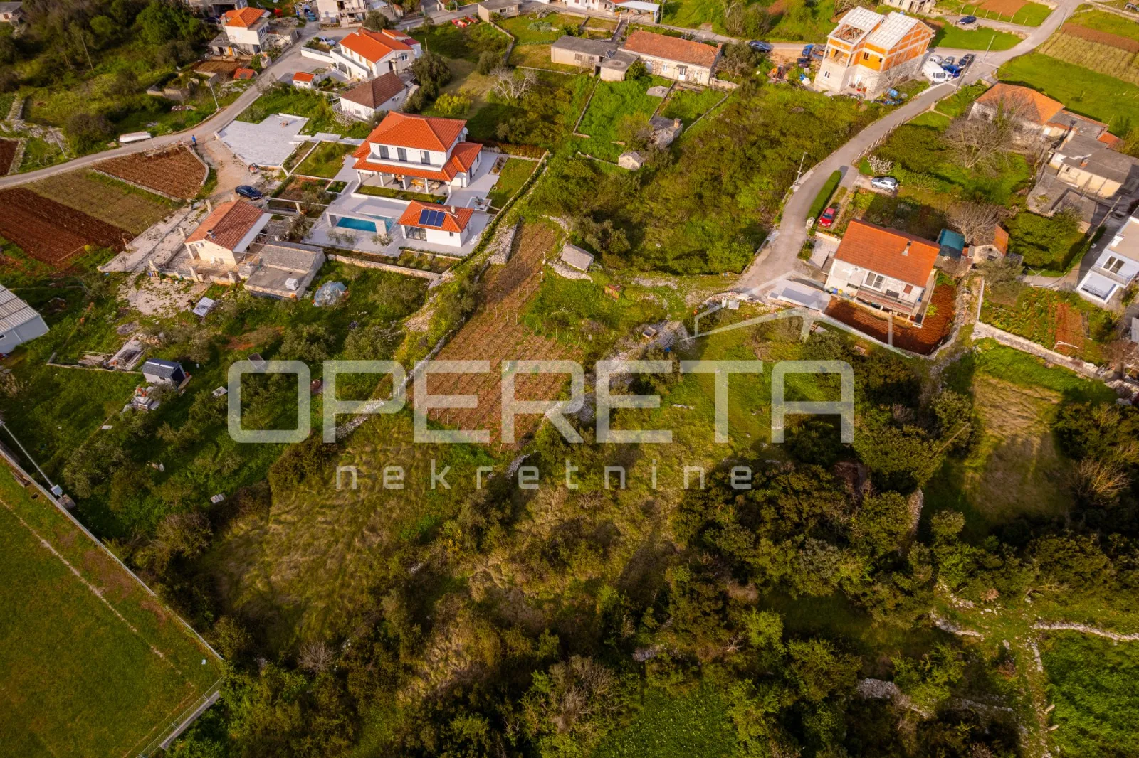 građevinsko zemljište-757m2, žrnovo,korčula - slika 2