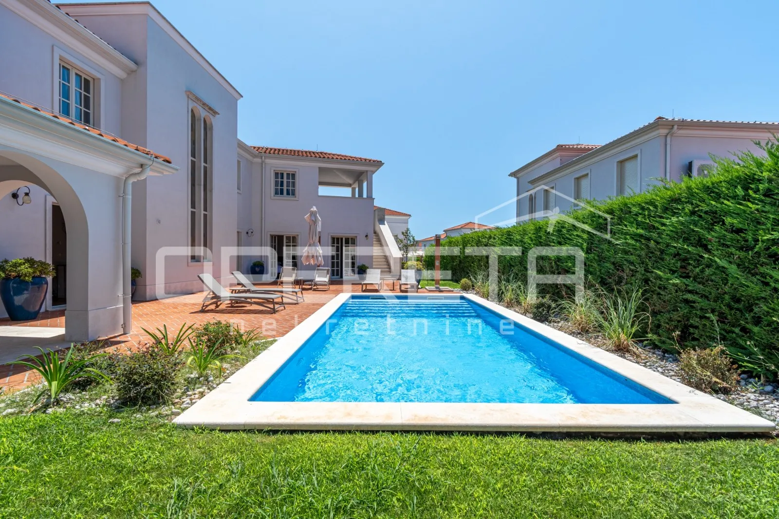 istra, poreč (okolica) - bezvremenska vila s bazenom - investicija u luksuz - slika 2