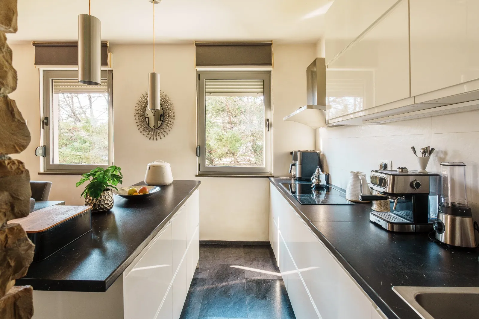 žnjan, moderno uređen trosoban stan 101 m², 2 terase - slika 9