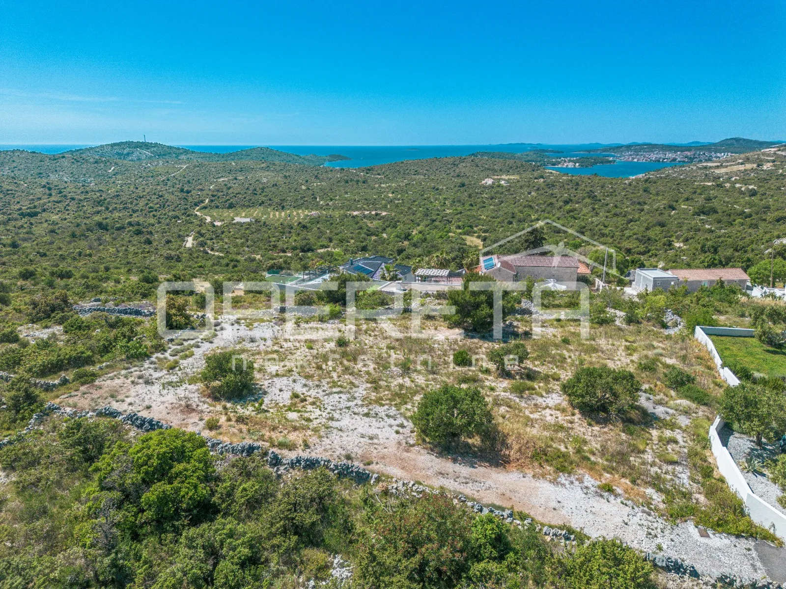 zemljište na mirnoj lokaciji i pogledom na more, 1.800 m2, dvornica - slika 15