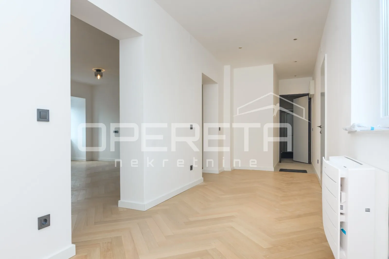 varšavska – novouređen stan u srcu zagreba, 75 m2 - slika 13