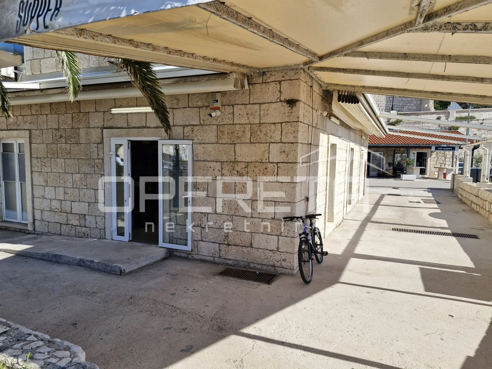 poslovni prostor 175 m2 - centar korčule uz more - slika 3