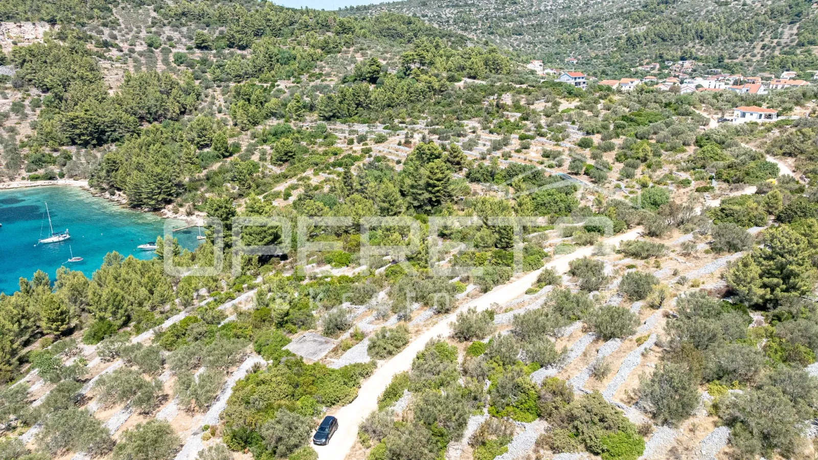 zemljište nedaleko od mora s objektom i maslinama, 582 m2 – vela luka - slika 7