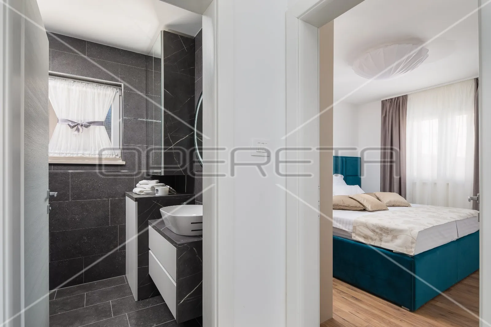dizajnerska vila 1. red do mora, 407 m2, marina kraj trogira - slika 23