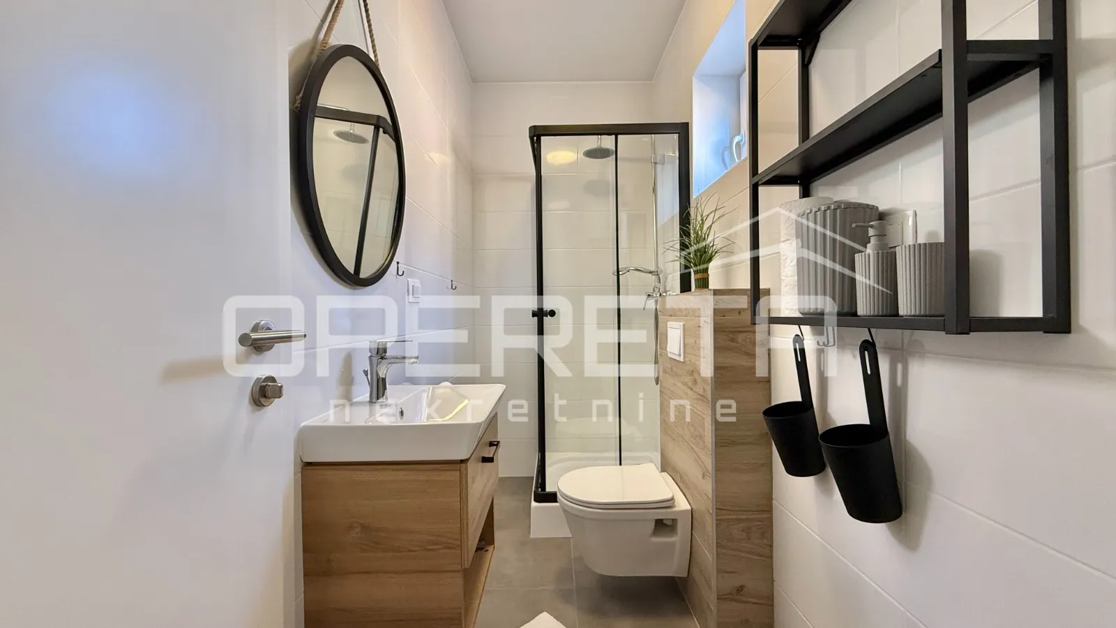 vir – samostojeća kuća s četiri moderno uređena apartmana, 170 m² - slika 31