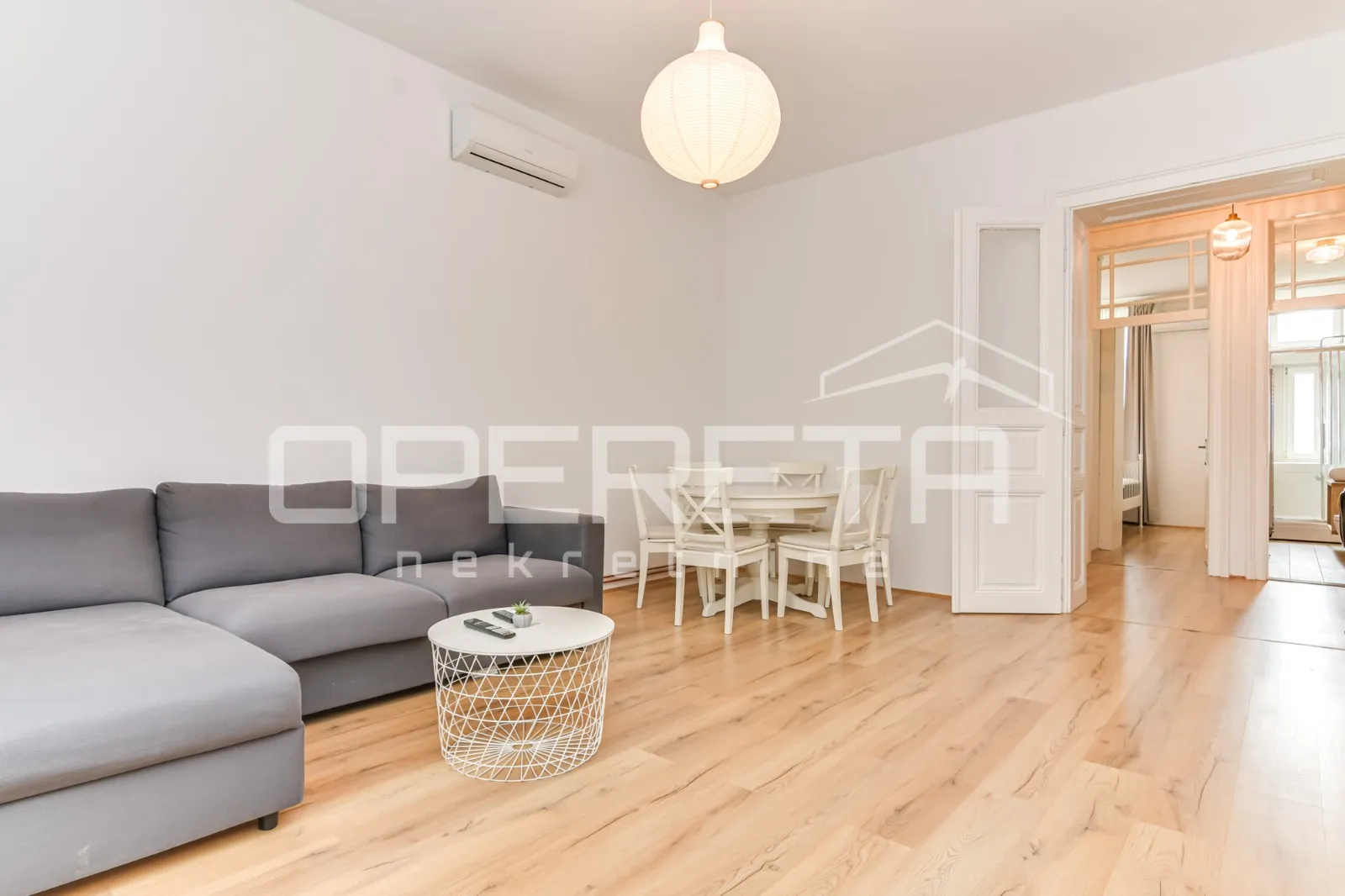 Prodaja, Stan, Centar, Degenova, 2s, 64m2