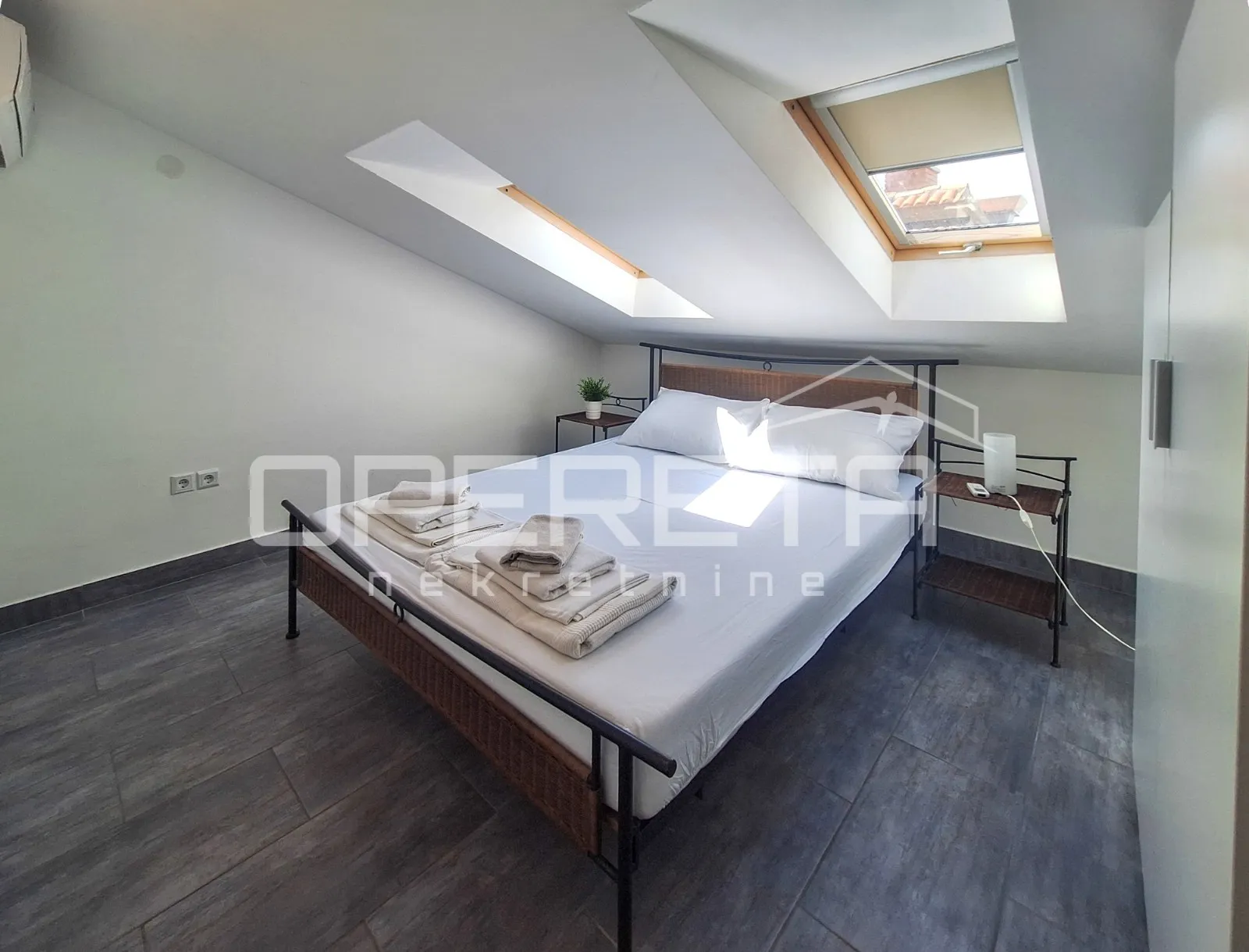 kuća s 3 apartmana- tribunj centar - slika 15