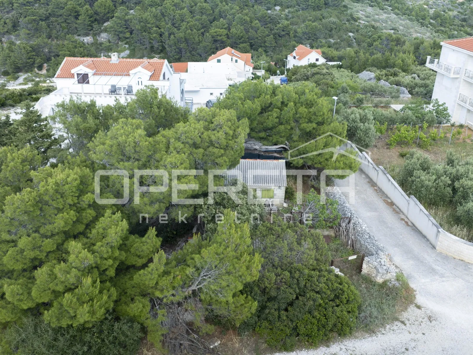 povlja, brač, građevinsko zemljište 400 m2 blizu mora - slika 22