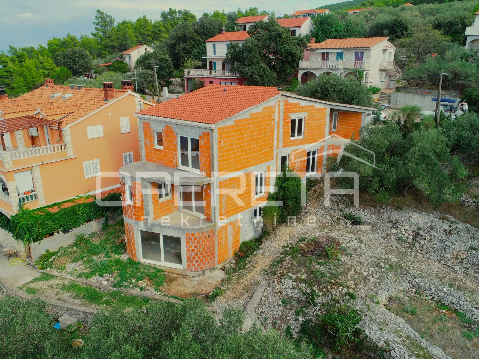 kuća 50 m do mora - investicijska prilika na korčuli - slika 2