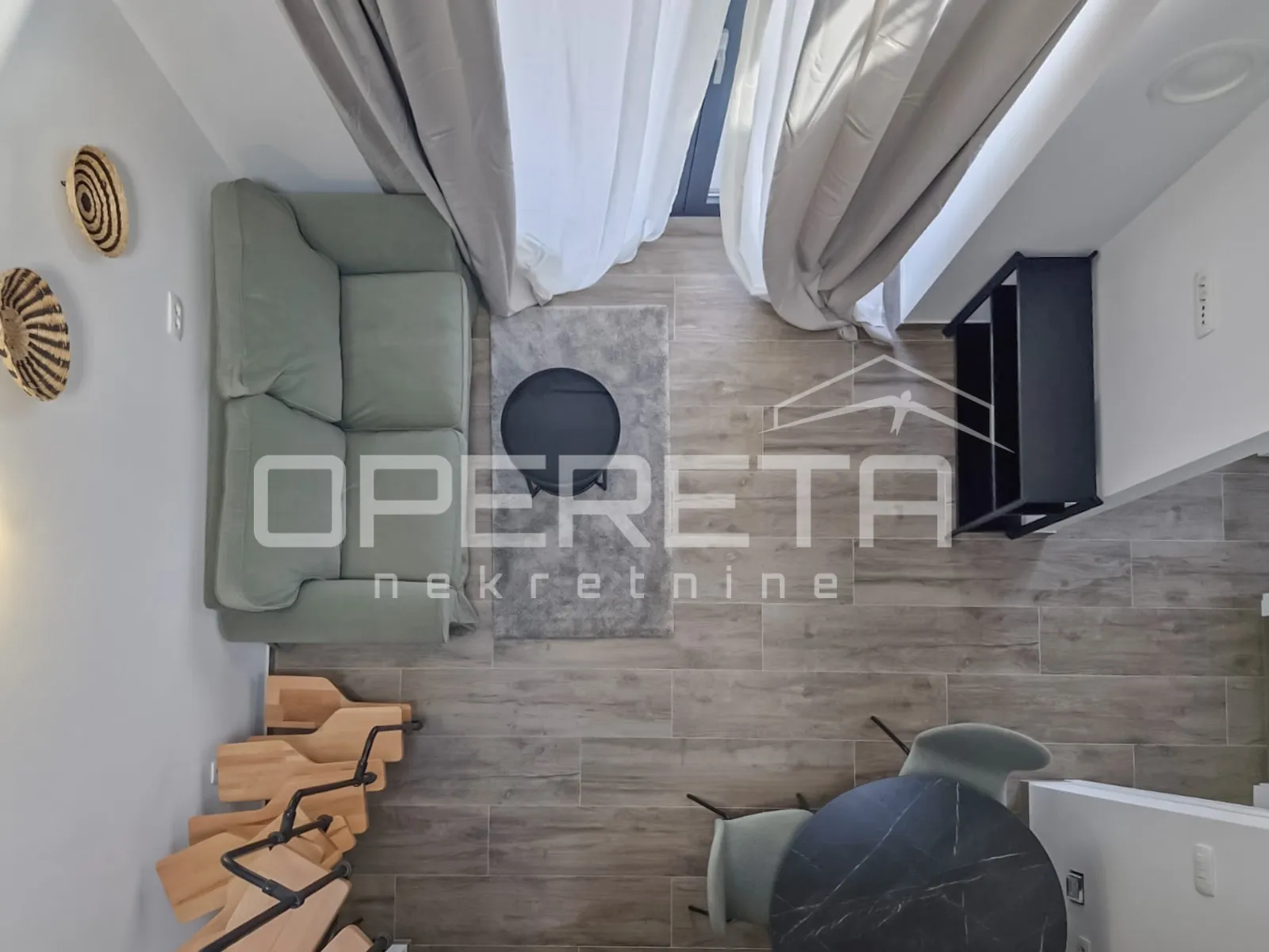 moderan stan s galerijom, vrtom i parkingom, korčula - slika 3