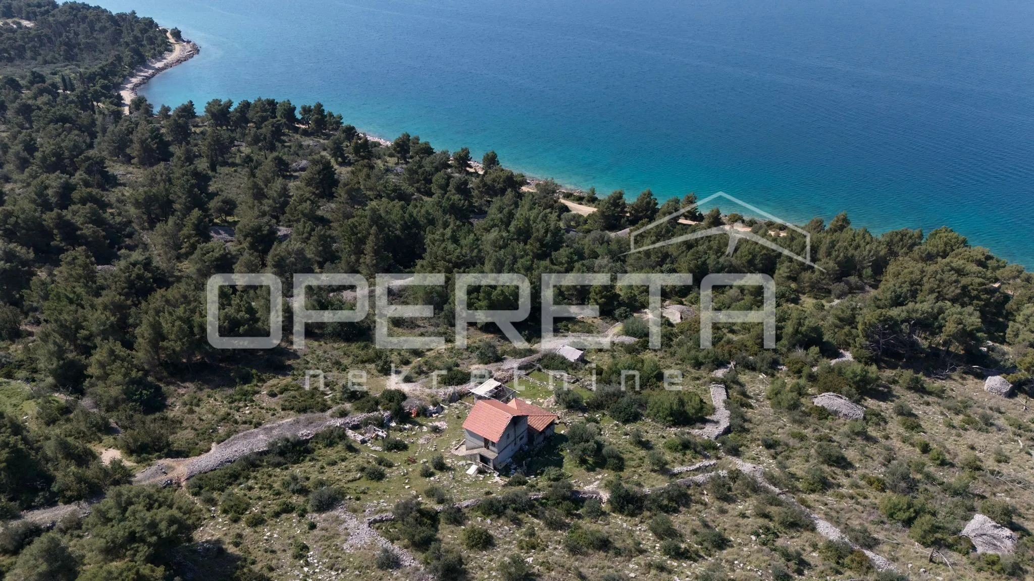 kuća uz more s panoramskim pogledom i terasom – milna, otok brač - slika 12