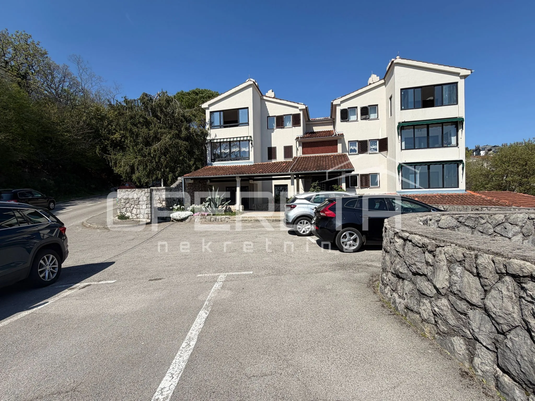 opatija, volosko – prostran stan s otvorenim pogledom na more, izvrsna lokacija - slika 2