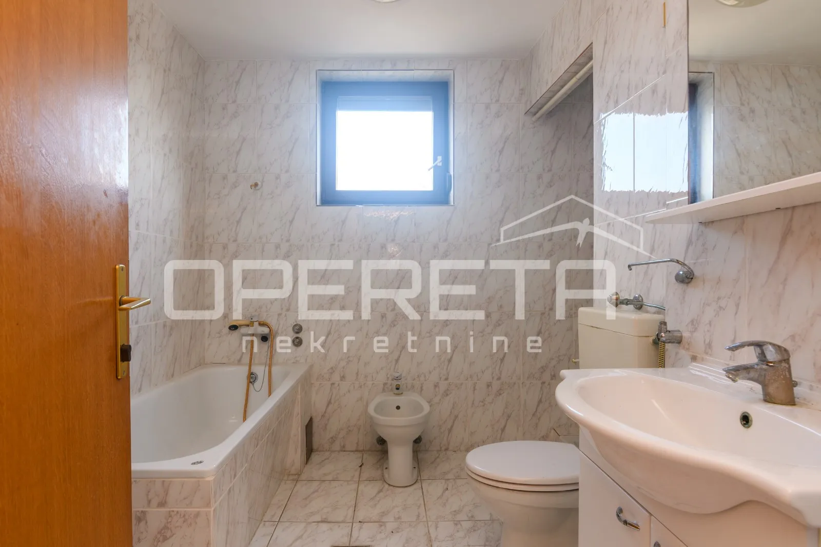 pantovčak - poslovna zgrada ( 529m2) s pomočnim objektom 200m2, najam - slika 15