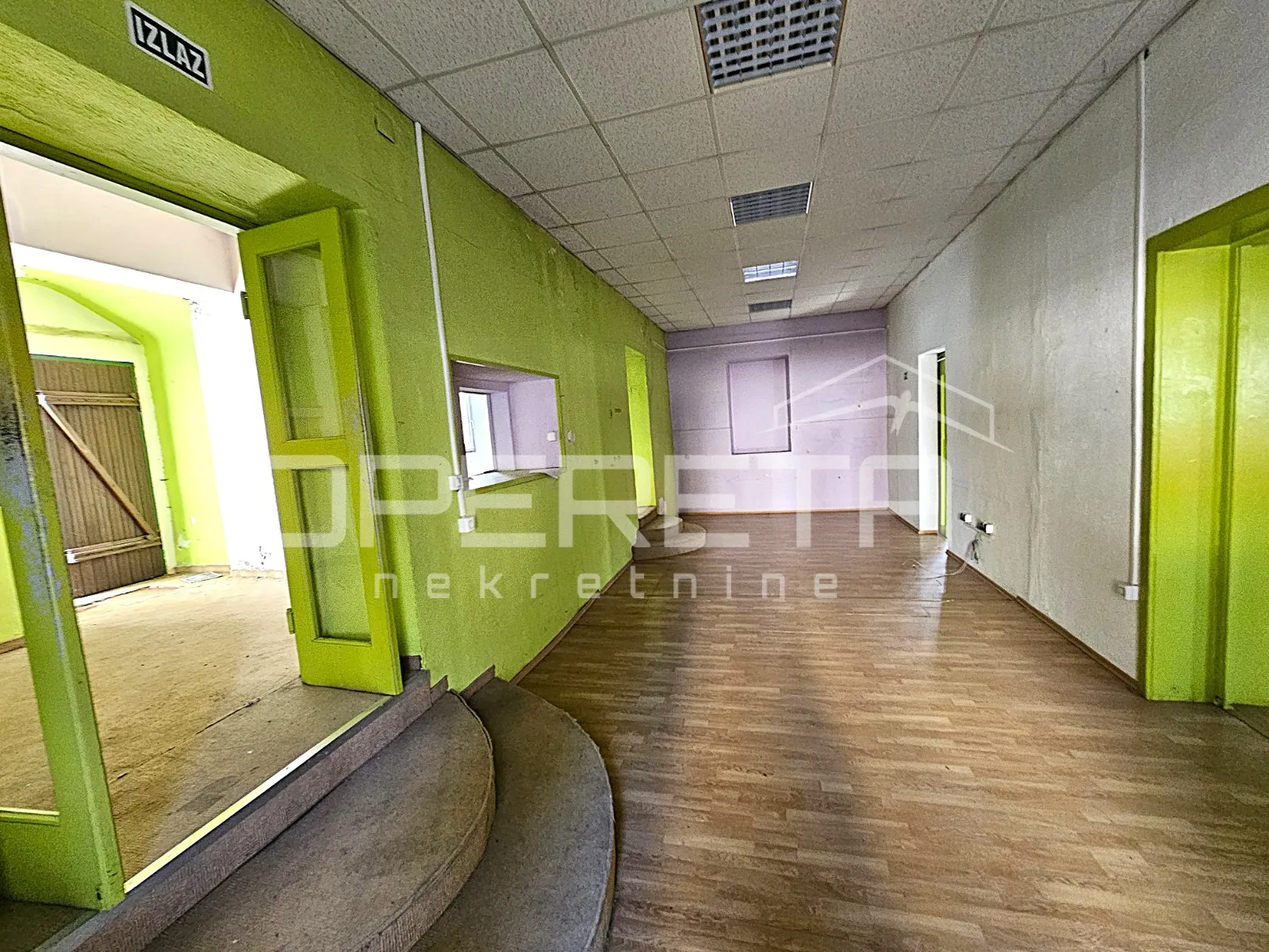 poslovni prostor na izuzetnoj lokaciji u centru kaštel gomilice,150m2 - slika 19