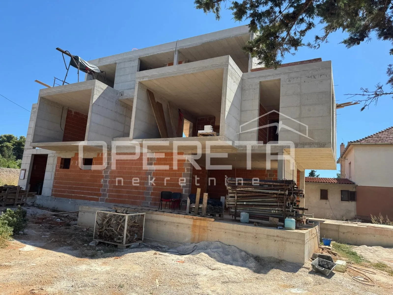 ugljan – penthouse s dvije terase i pogledom na more - slika 2