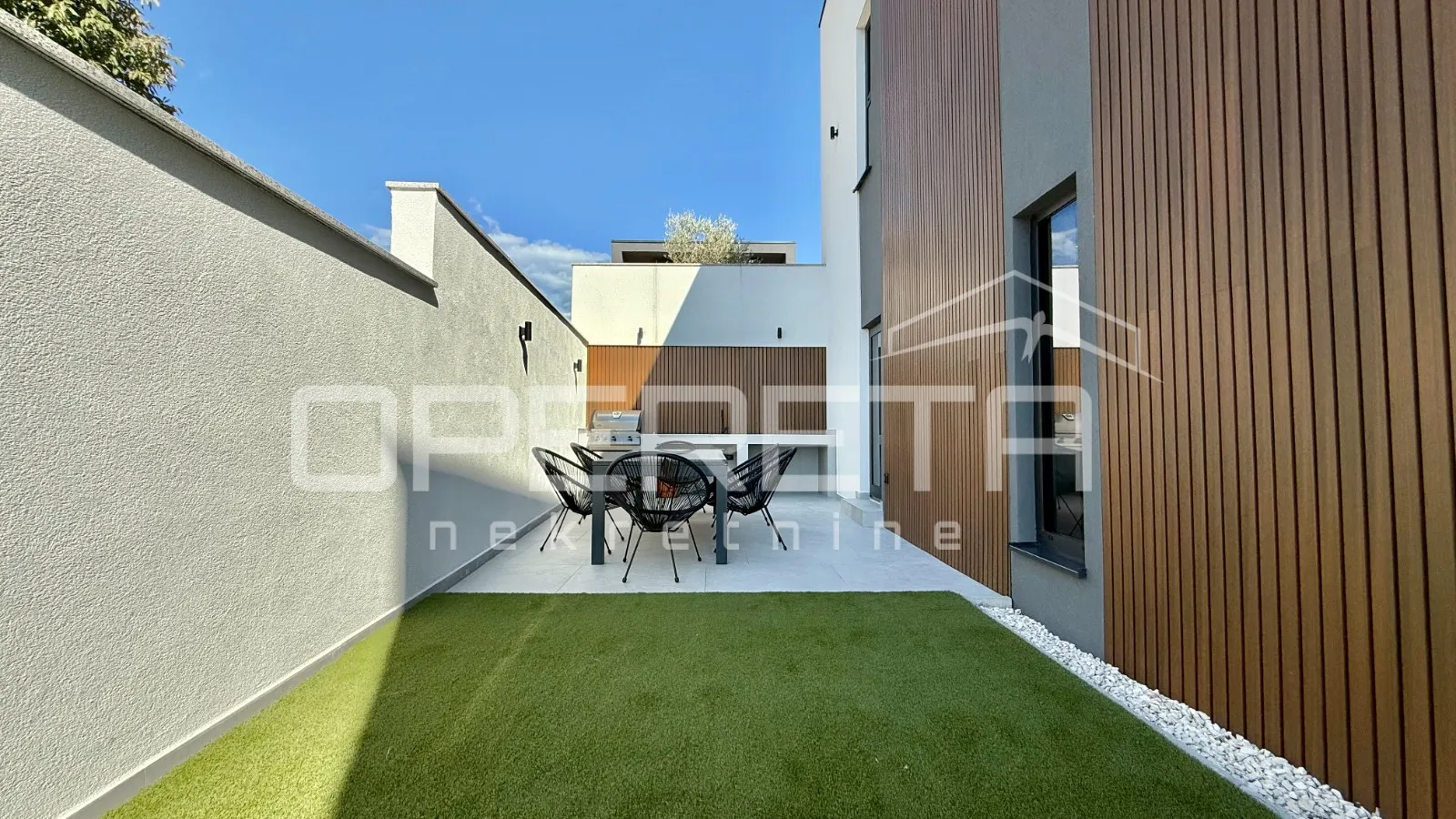vila s panoramskim pogledom na more i velebit, 275m2 - slika 16