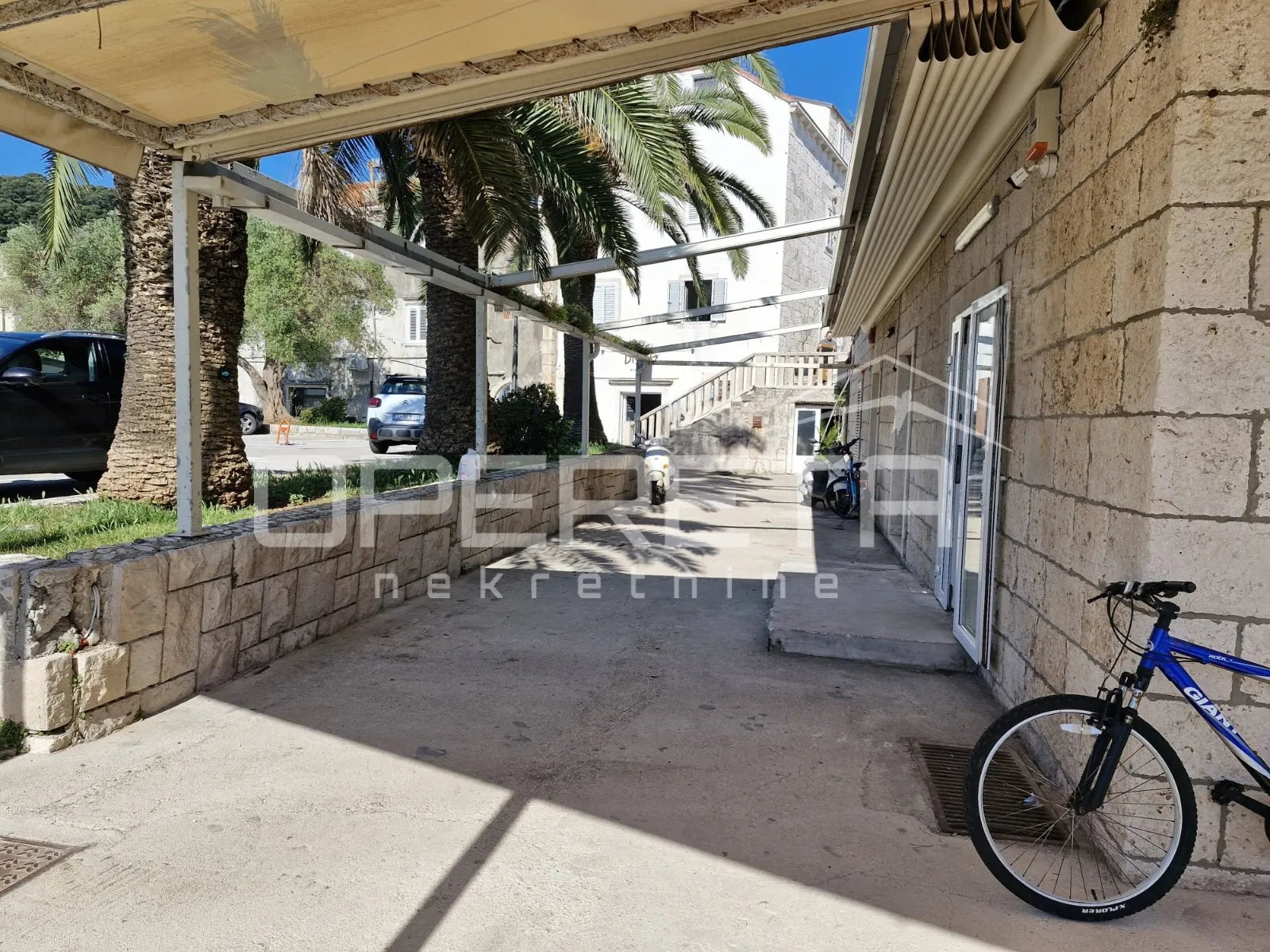poslovni prostor 175 m2 - centar korčule uz more - slika 7