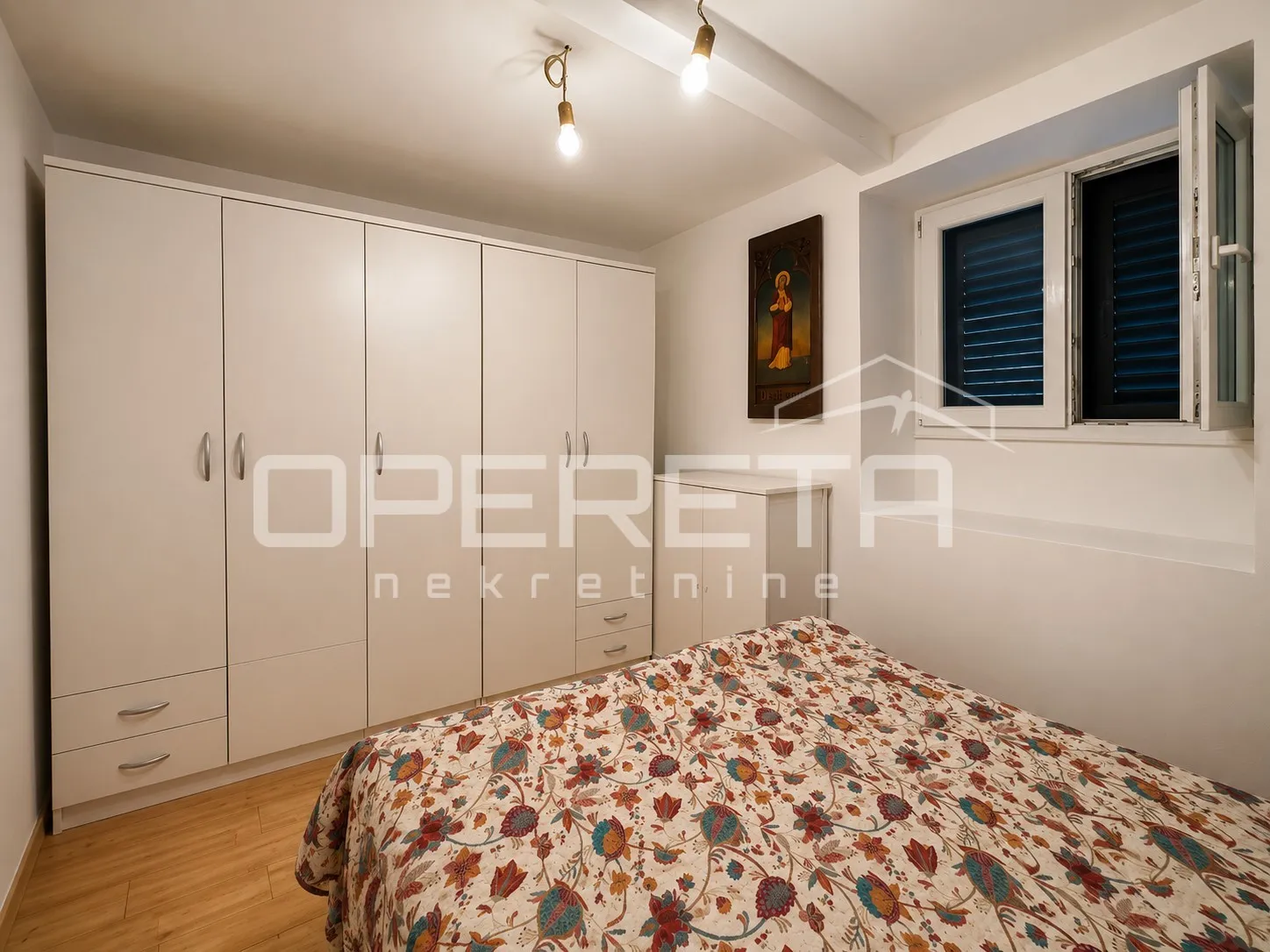 stan u varošu – mirna lokacija minutu od splitske rive,42m2 - slika 6