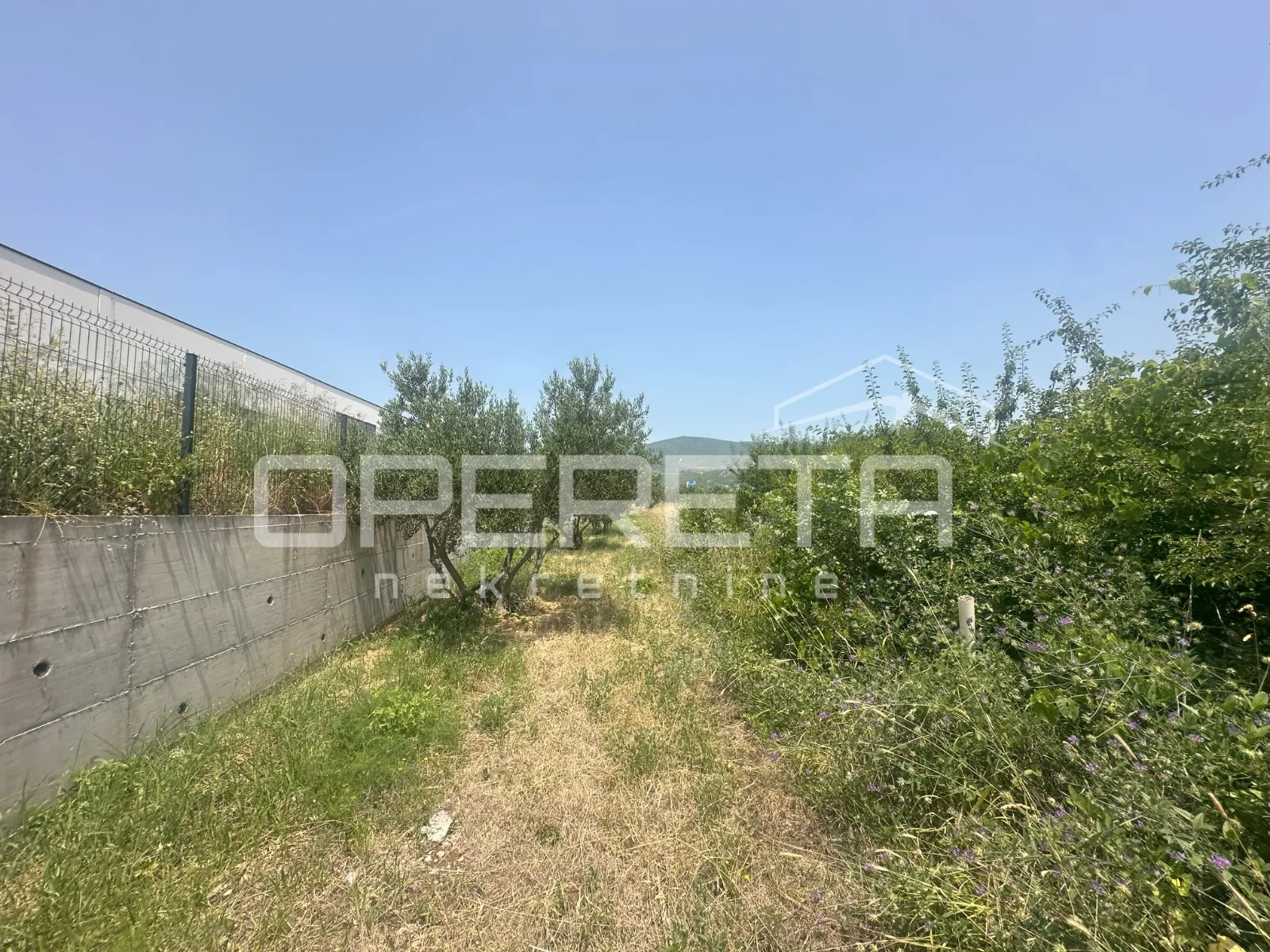 građevinsko zemljište 3.500 m² u trogiru, industrijska zona - slika 10